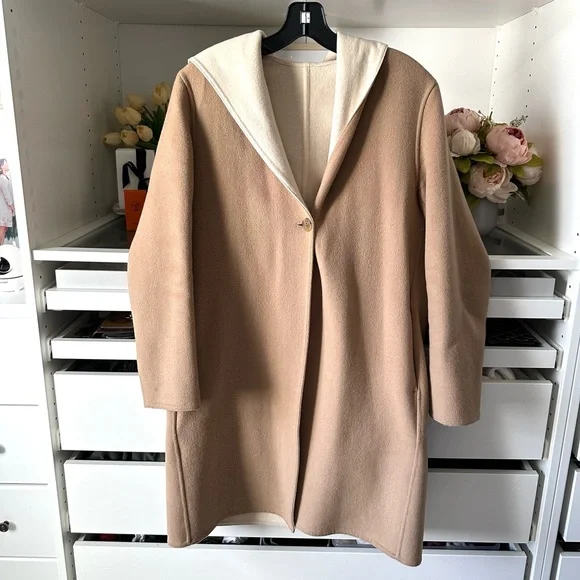 Uniqlo Light Camel Coat with Cream Interior Petite Fit with Hood and pockets - Picture 3 of 16